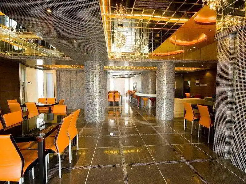 Yijia Business Inn