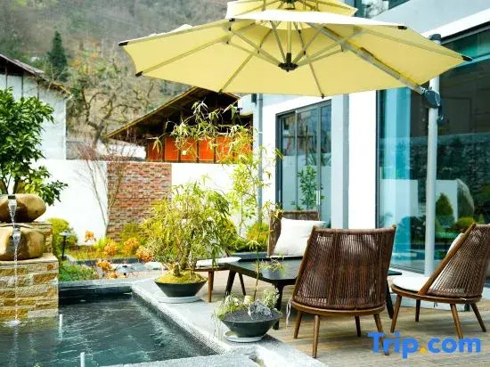 Mulin Forest Zhaoxi Hot Spring Homestay