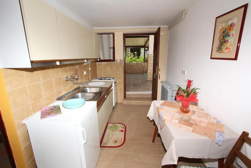 Apartments and Room Silvana