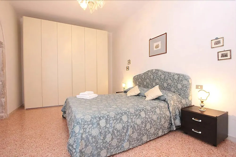 City Apartments - Canova