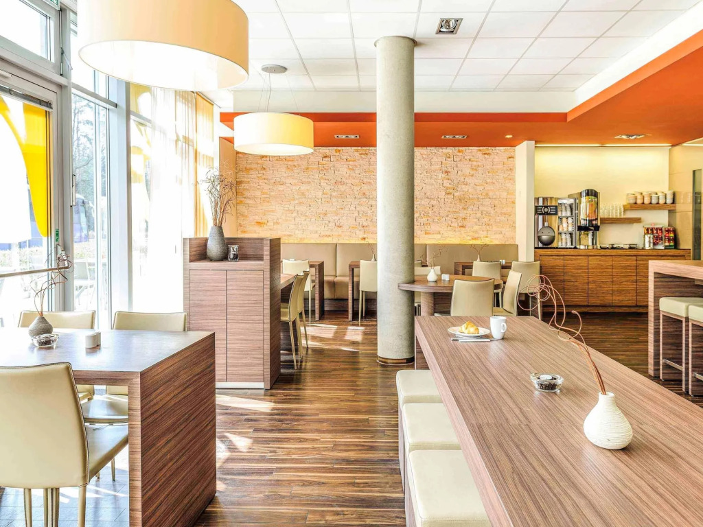 Hotel ibis Friedrichshafen Airport Messe
