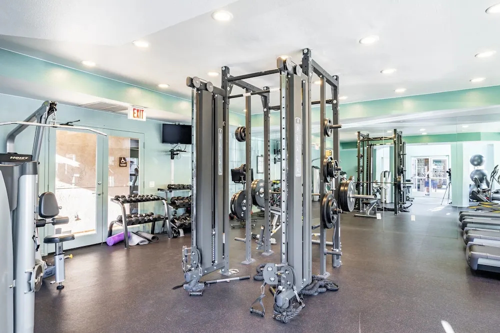 WanderJaunt - Stylish Mission Valley Apts
