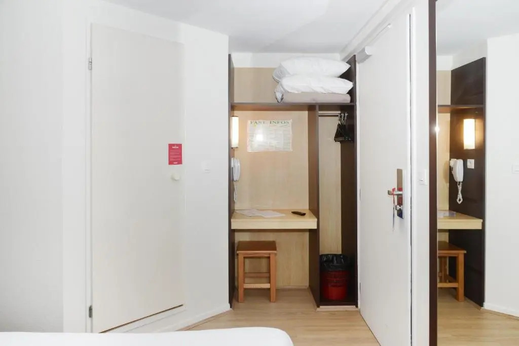 Brit Hotel Essentiel Reims Taissy