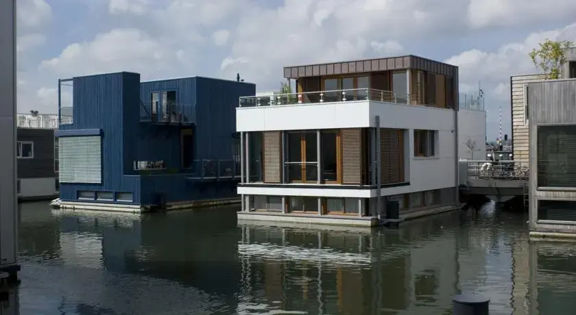 Floating House