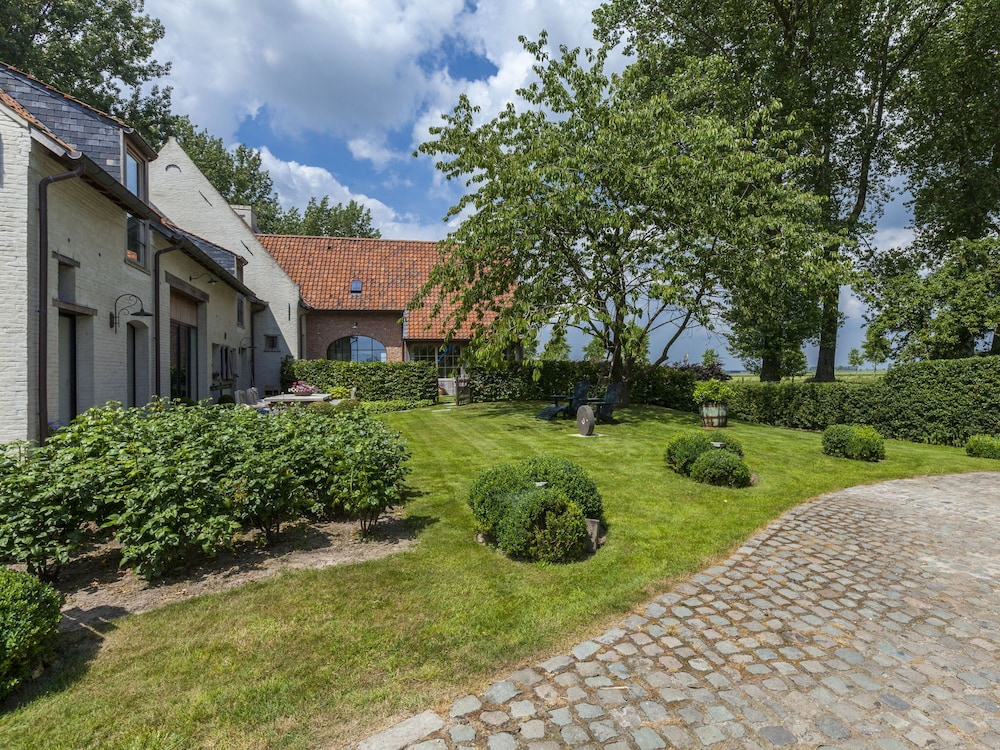 Country House in Sint Laureins Near Het Zwin