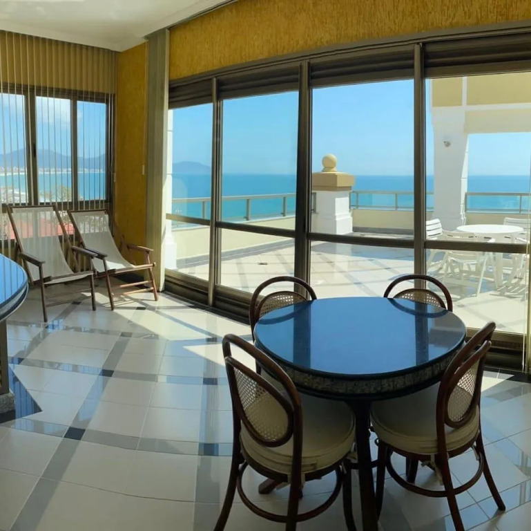 Golfinhos Apart Hotel