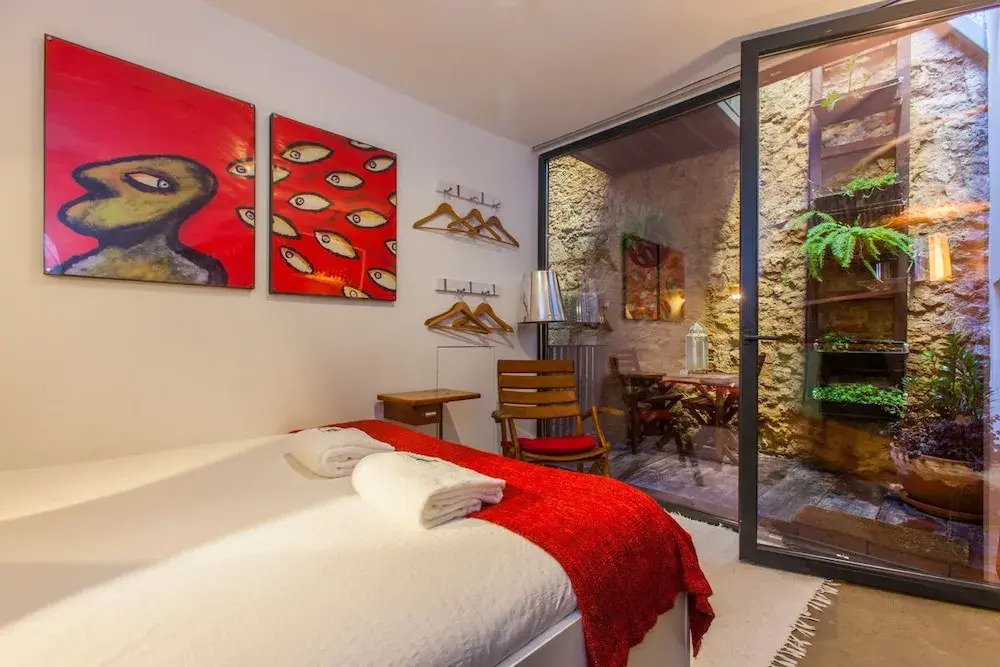 The Old Stables Chiado Apartments
