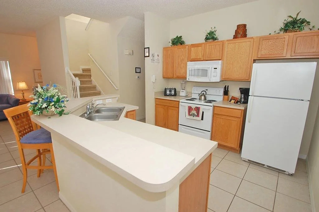 TV119PB Summer Beach Villa 4 Br villa by RedAwning