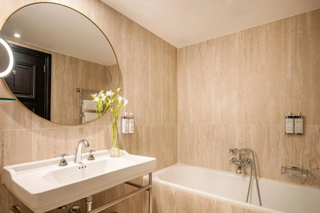 Hotel Barsey by Warwick