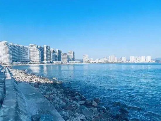Dongneng Silver Beach Hotel