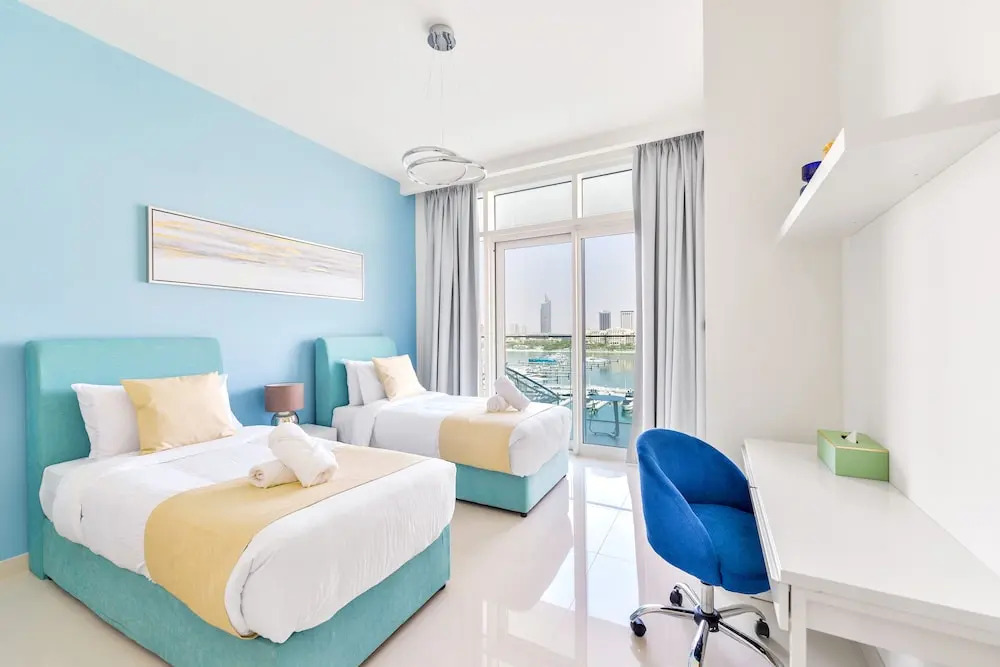 Sunrise Bay - Ultra Luxury Emaar Beachfront - Private Beach and Pool