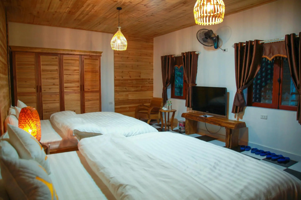 Eco Historic House & Ha Giang Loop