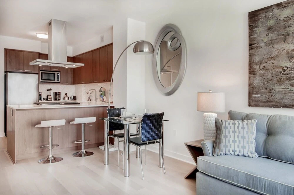 Global Luxury Suites Capitol Riverfront