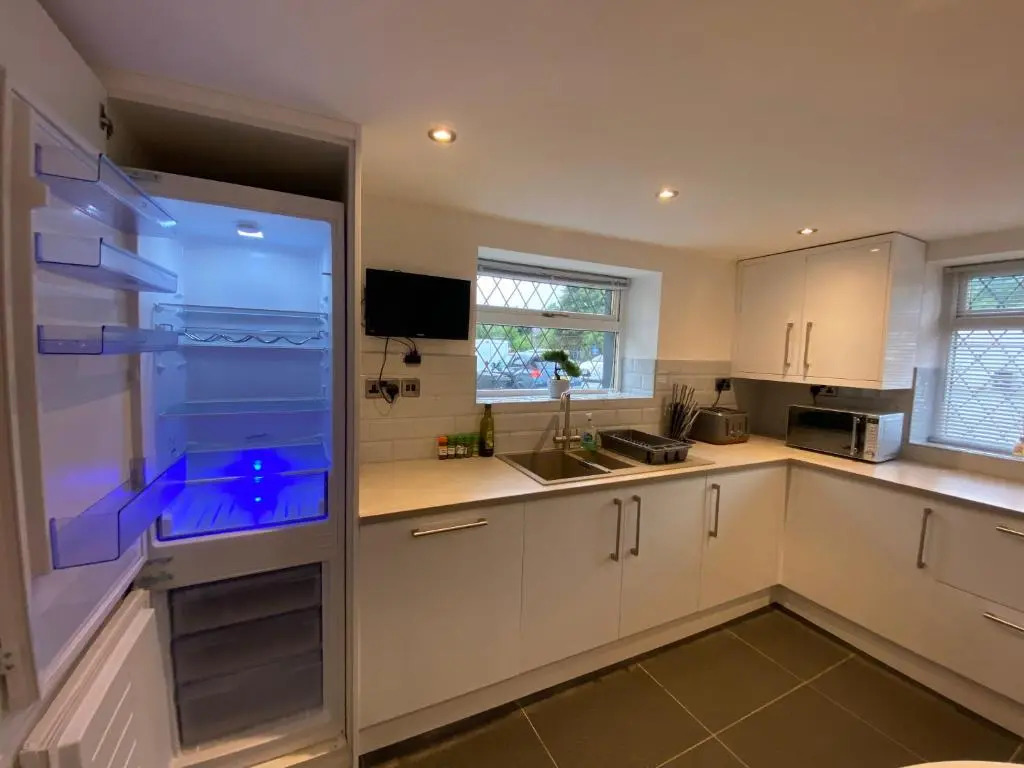 Modern 4-bed Cottage Llanwrst Town Centre & Parking - Snowdonia! near Betws-y-Coed