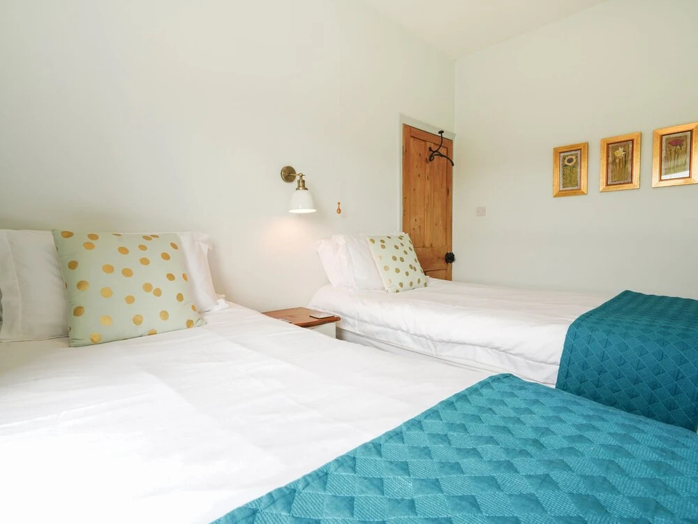 Cloudberry Cottage