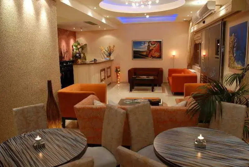 Plaza Hotel