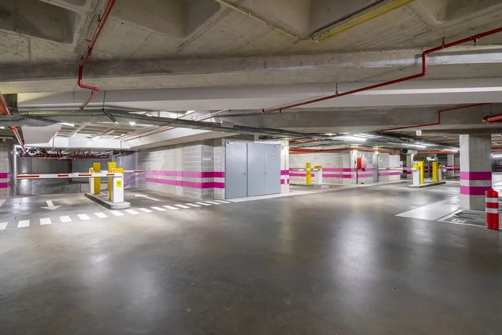 Panoramic Living W/ Elevator, Ac, Garage Perfect For Families & Business Travellers