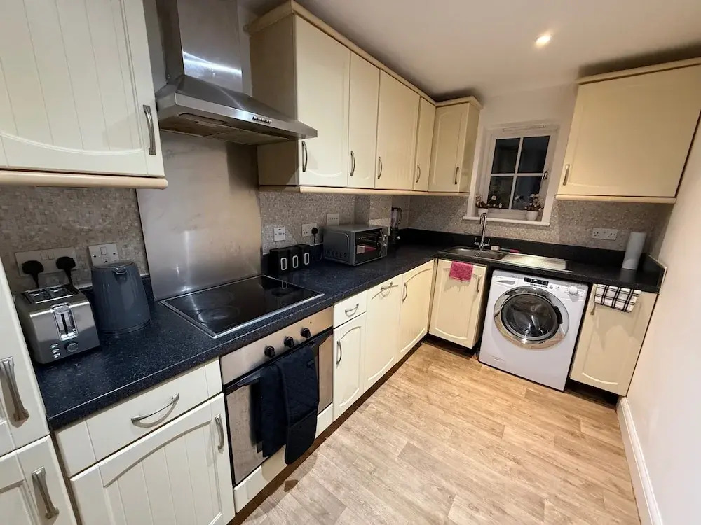 Guildford Court Apartment in Colchester