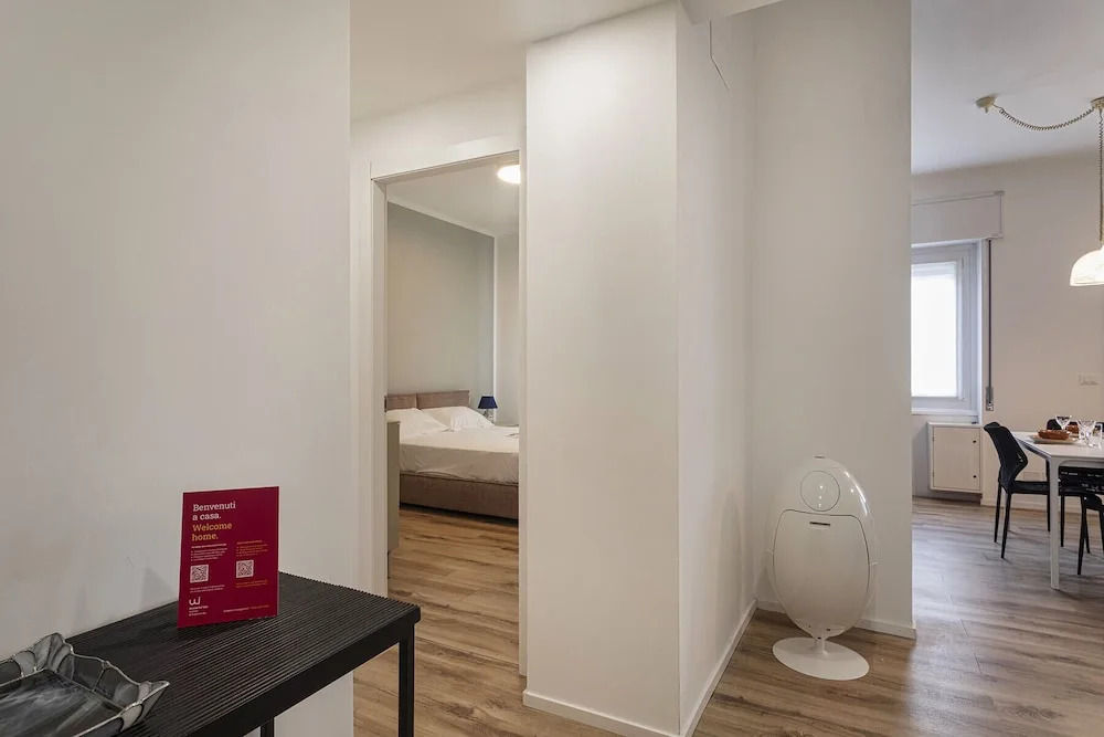 Quinto Modern Flat by Wonderful Italy