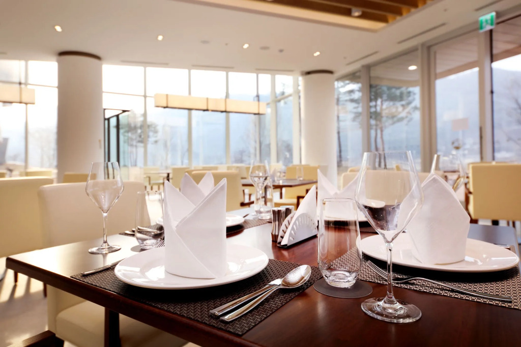 Midas Hotel & Resort