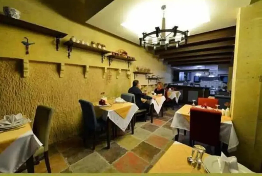 Sunak Cave Hotel