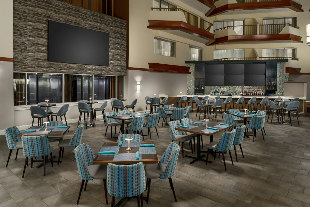 DoubleTree by Hilton Orlando Airport Hotel