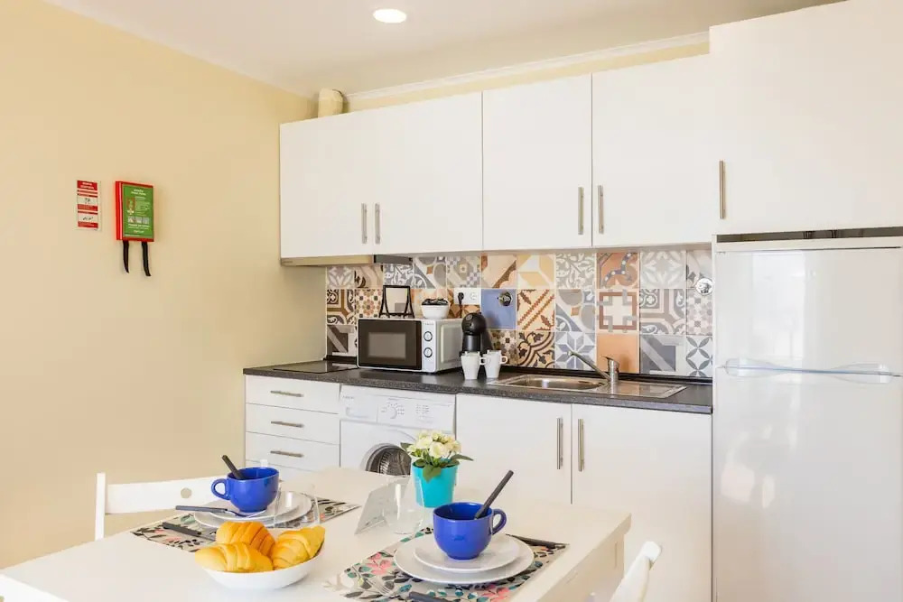 Vista Mare Beach Apartments by Porto City Hosts