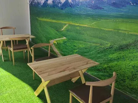 Nalati Lingfeng Homestay