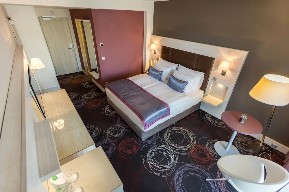 Aura Hotel Adults Only