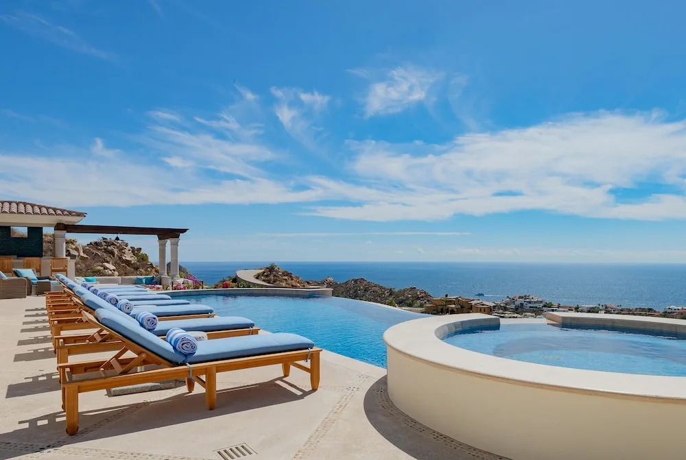Villa With Sweeping Ocean Views From Pedregal: Casa Stella