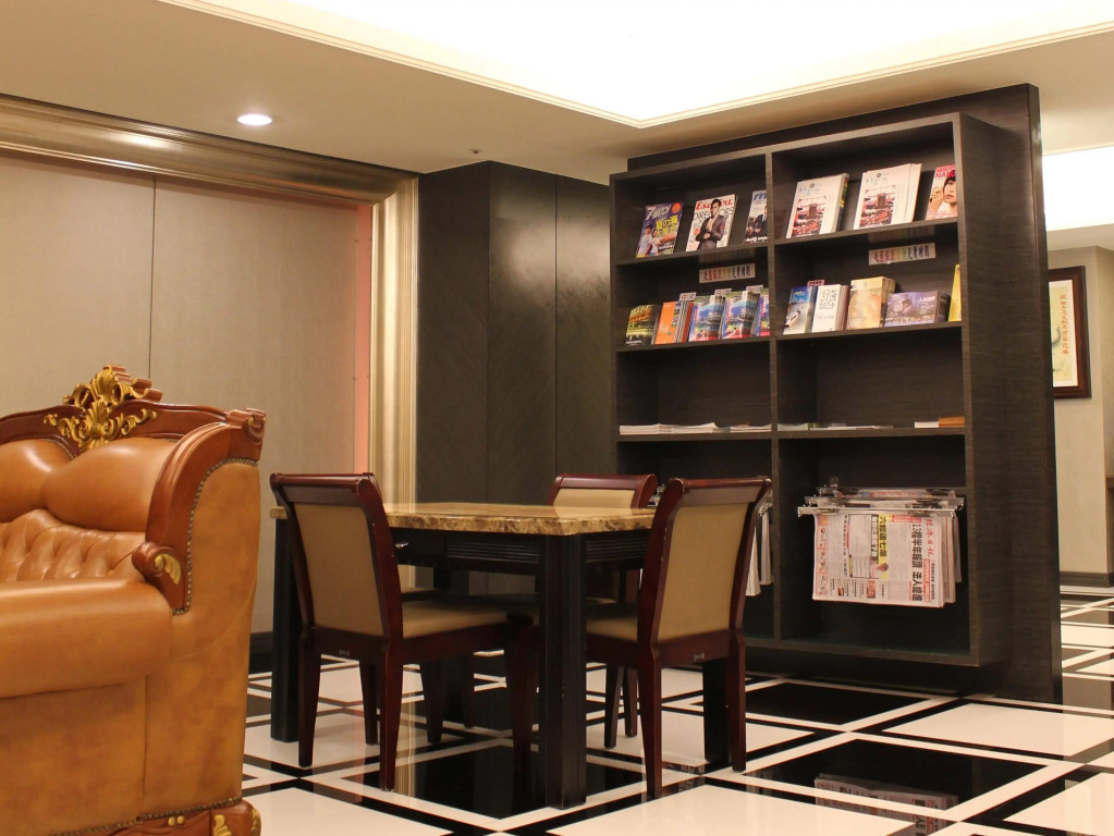 Shihzuwan Hotel - Kaohsiung Station