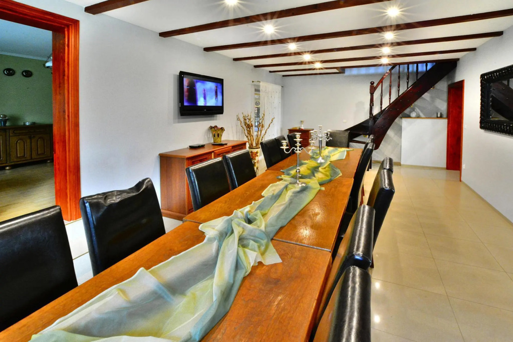 Holiday villa 470 sqm, garden 5000 sqm, Swiecianowo