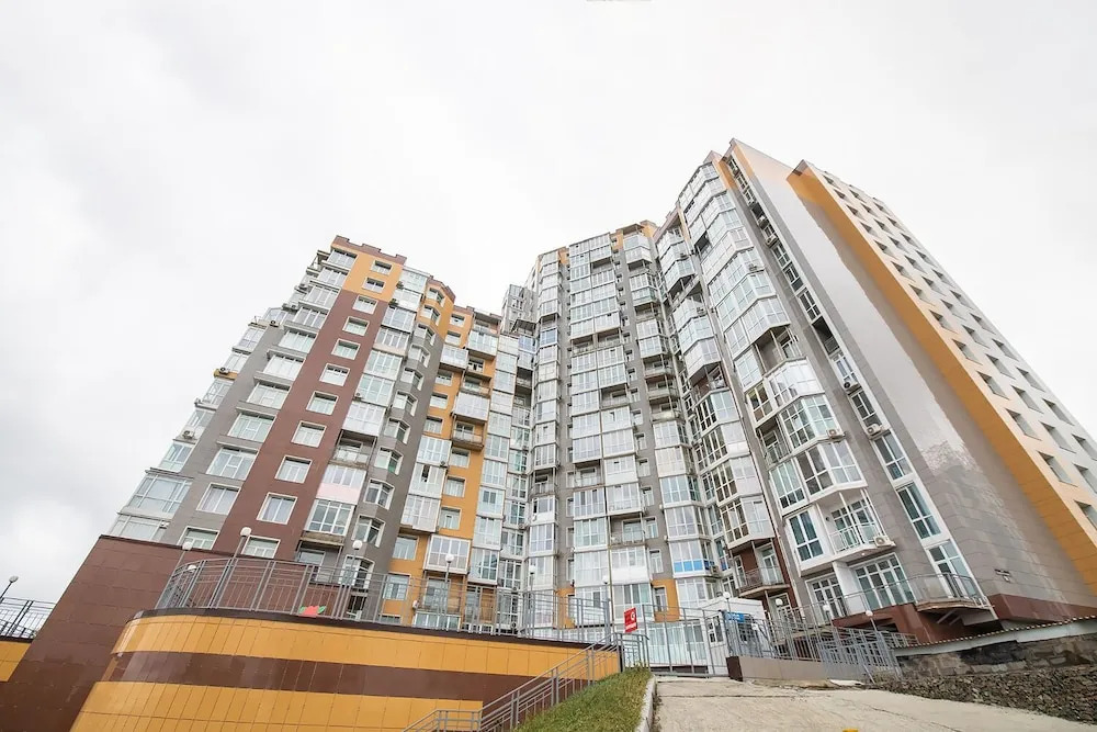 Апартаменты на ул. Комарова, 58-267