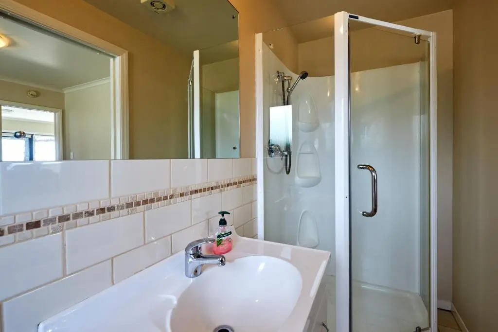Paradise Inn - Kaikoura Holiday Home