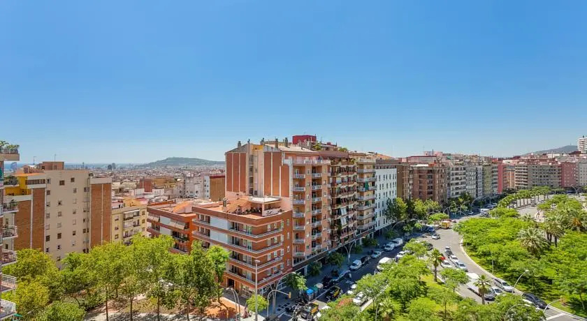 BCN Gaudi Panoramic