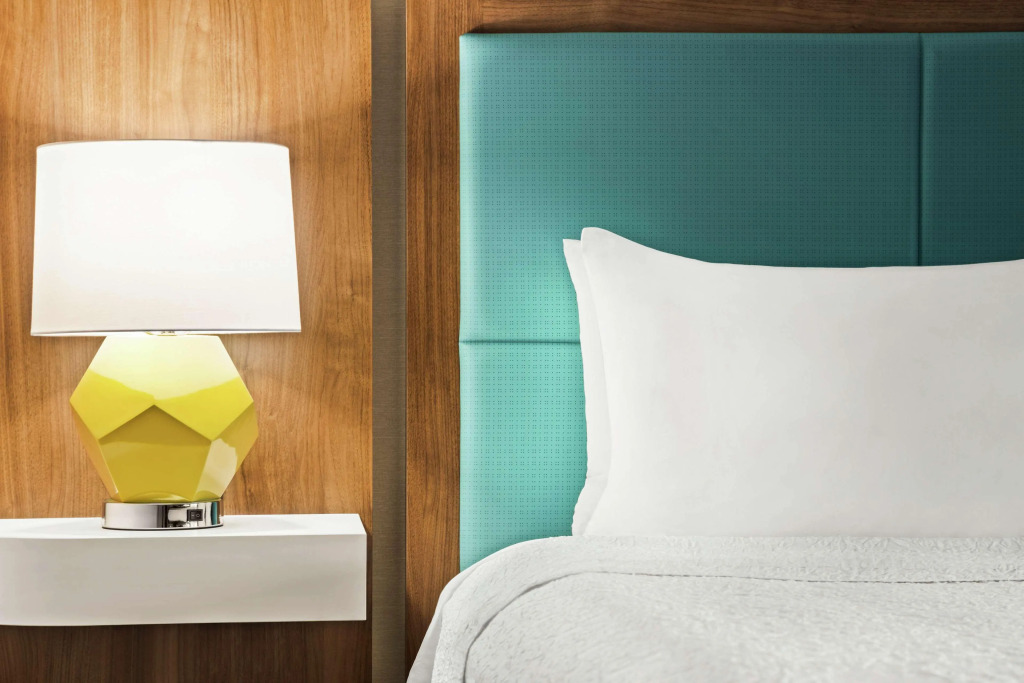 Hampton Inn Portland Airport