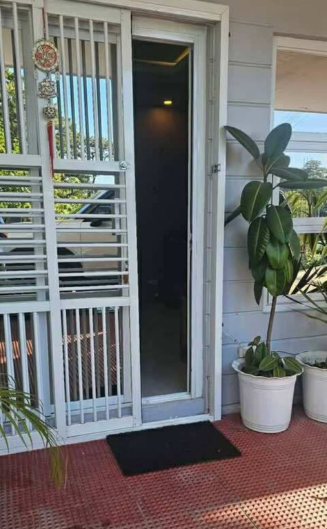 MEEKS VILLAS TRANSIENT HOUSE