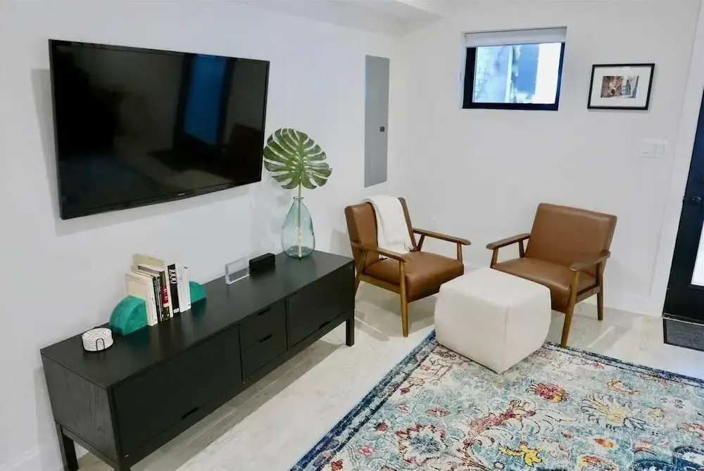 No More Looking With Parking - 1 Bedroom
