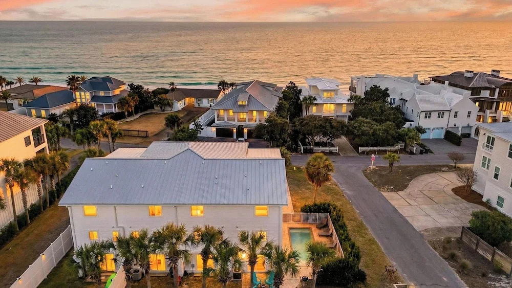 Sandy Pelican by Avantstay Exclusive Beach Access + Private Pool + Firepit + Balcony Sunset Views