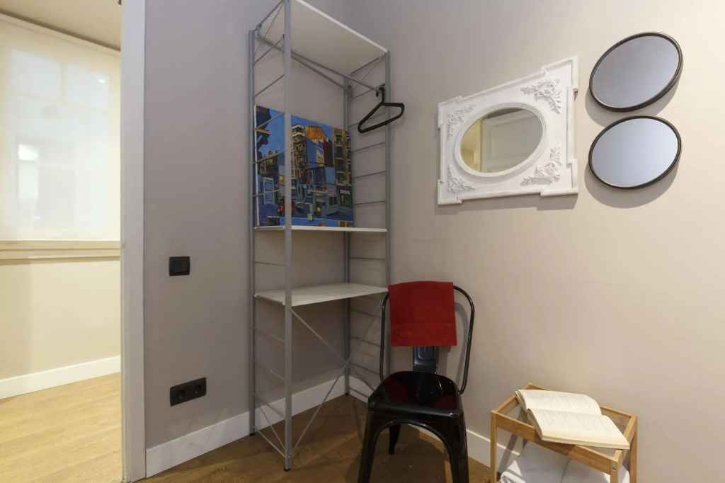 AinB Eixample-Miro Apartments