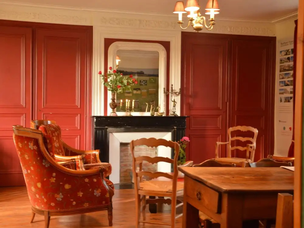 Well-maintained Farmhouse With Large Garden, Just 15 Minutes From the sea