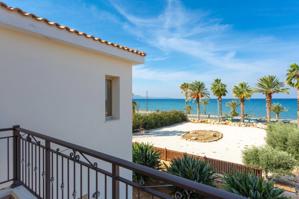 Villa Seashore One