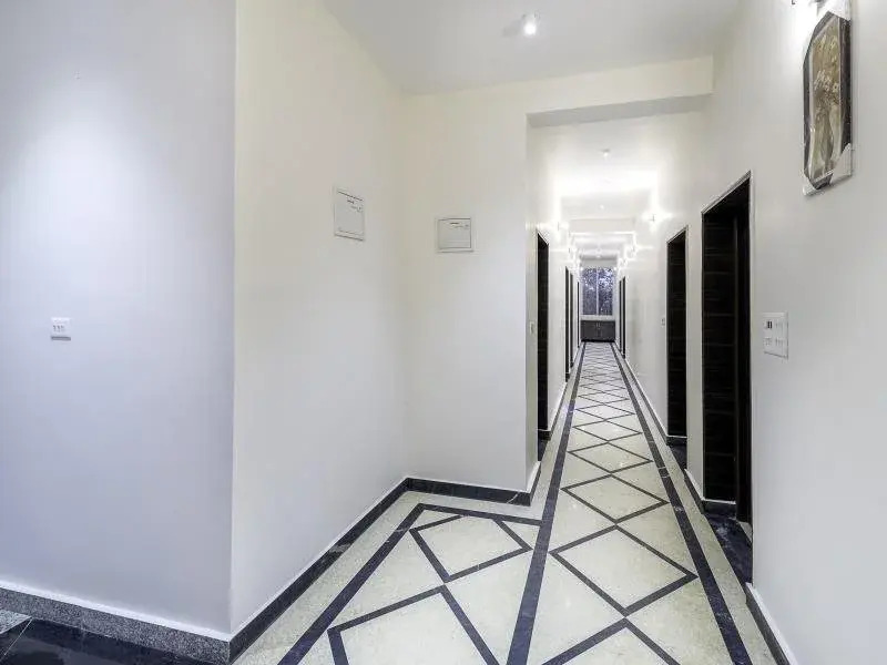 FabHotel iOliten