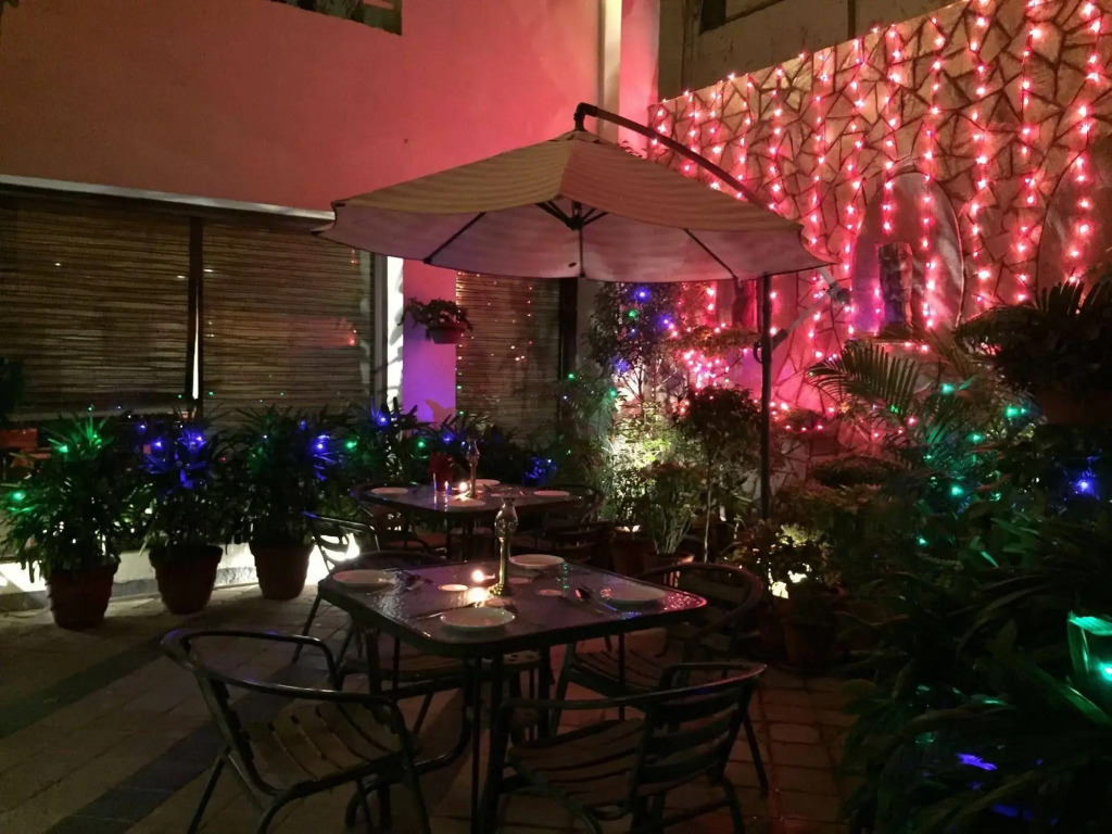 Ratnawali   A Vegetarian Heritage Hotel