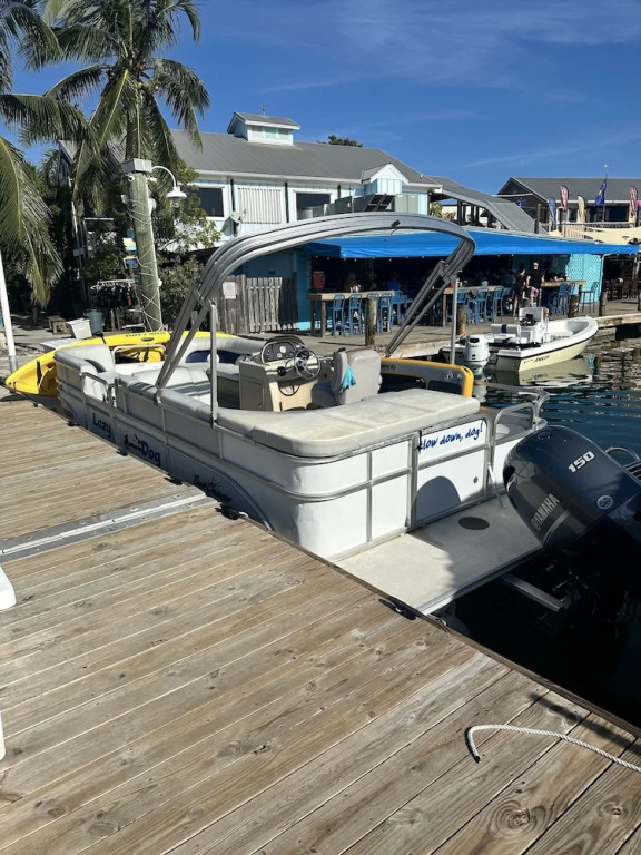 Aqua Lodges At Hurricane Hole Marina
