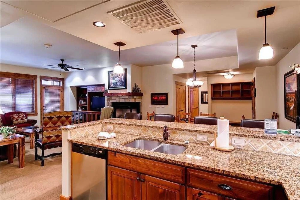 5103 Emerald Lodge, Trappeur's Crossing Apartment 4