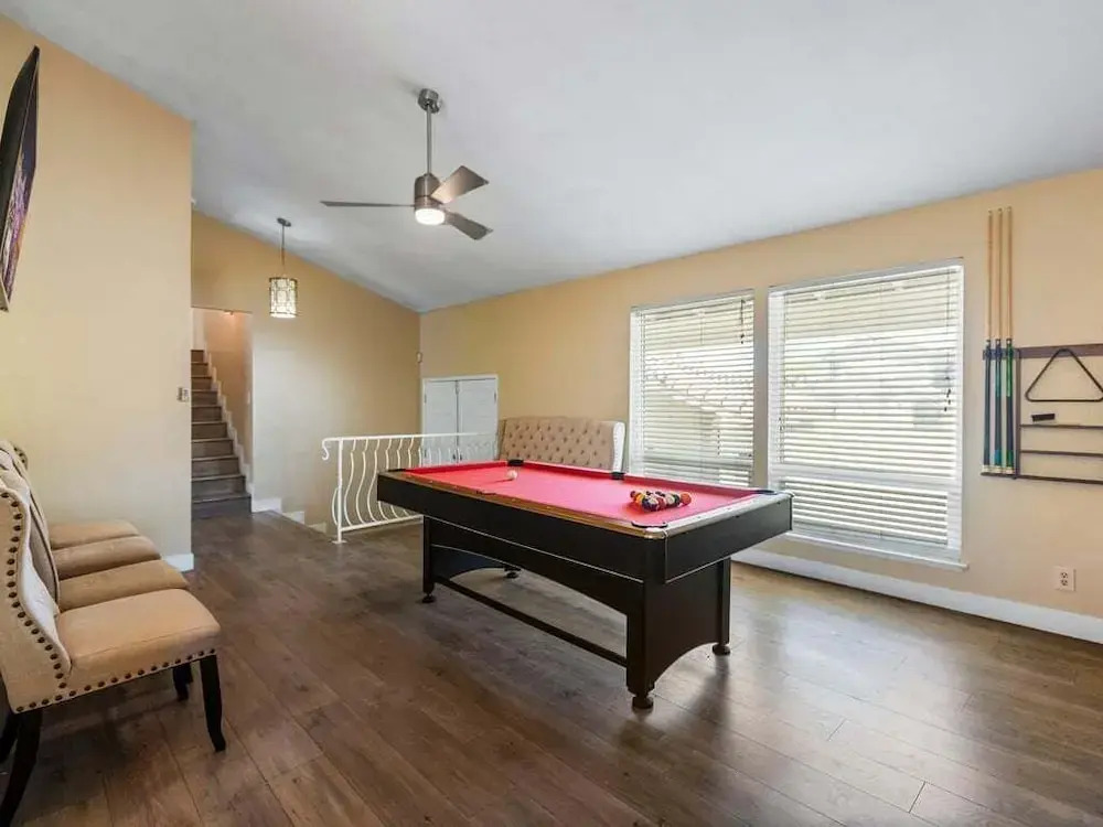 6 Beds 3 Baths Pool BBQ Near the Strip