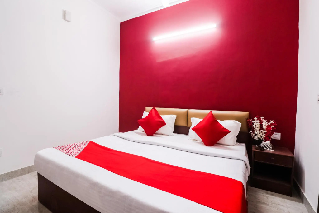 OYO 66577 Aakash Residency