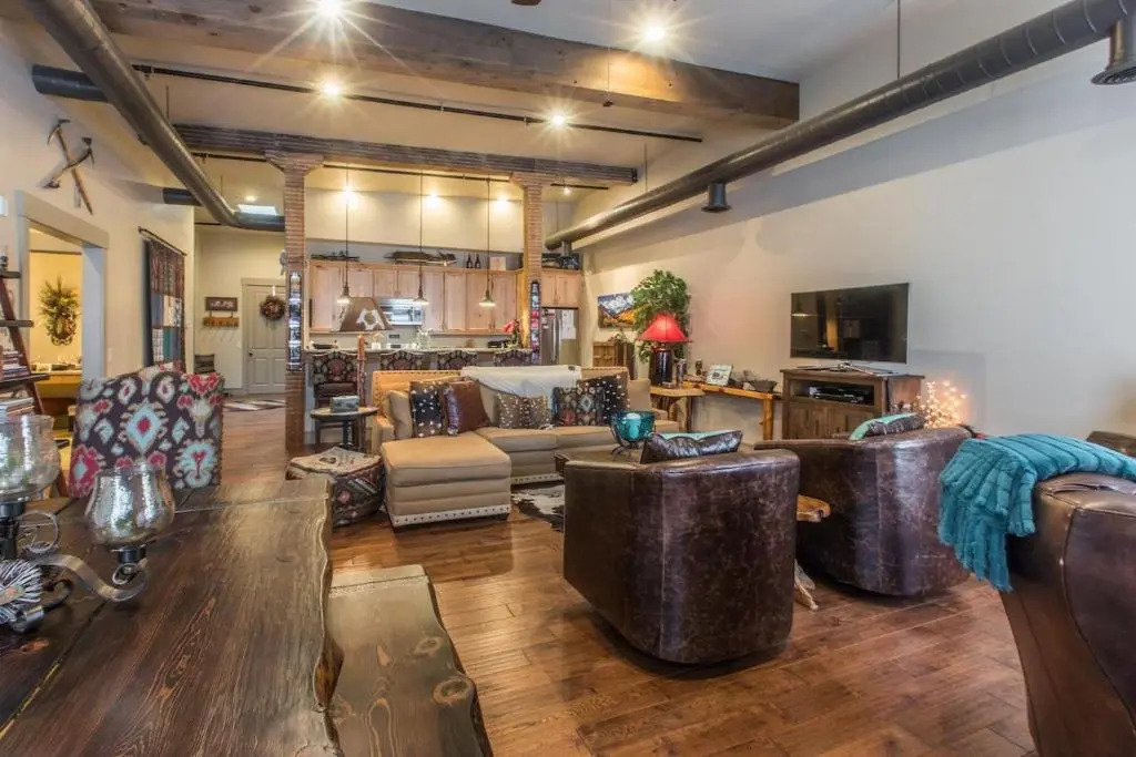 708 Main St Unit 4
