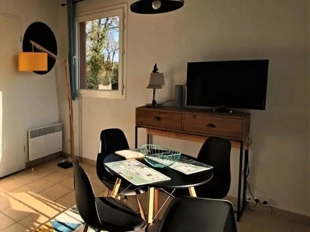 Cosy Apartment in Prayssac with Swimming Pool